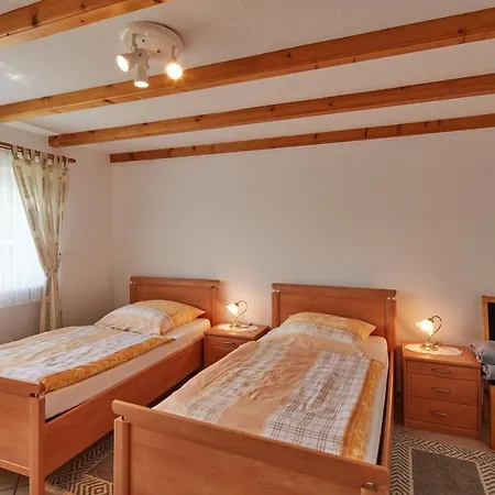 Ferien- Und Messewohnung/ ヴァールシャイト